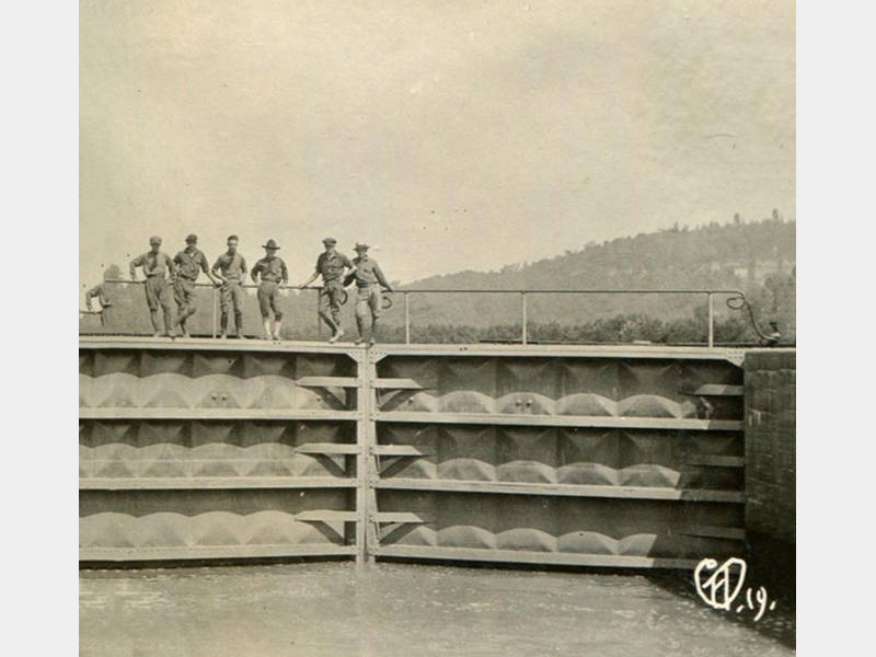 Lock and Dam #4