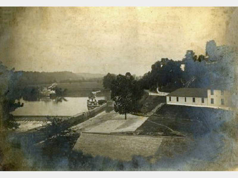 Lock and Dam #4